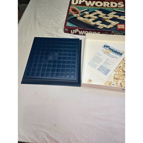 Milton Bradley 1997 UP WORDS 3-Dimensional Word Game COMPLETE! - Picture 5 of 10
